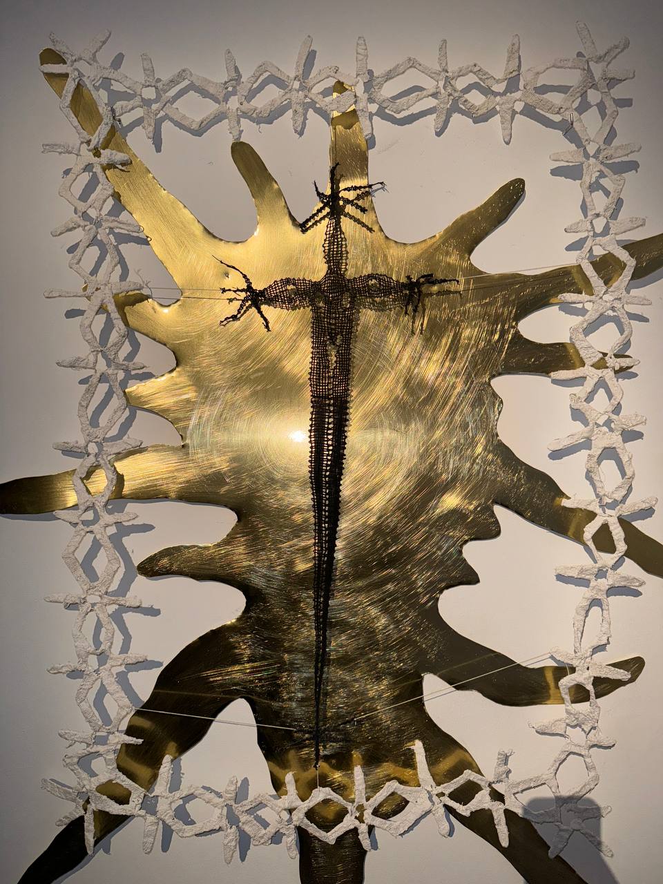 Une exposition d'Artiom Liapine, artiste de la galerie Flor et Lavr, s'est ouverte au Lobby Moscow, douillette comme toujours en ces lieux