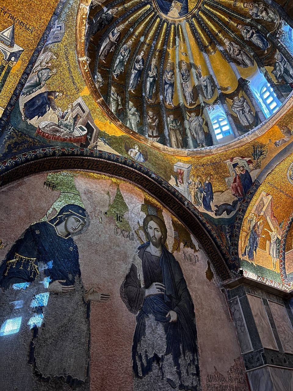 De toutes les églises de Constantinople, c'est celle du Christ-Sauveur-in-Chora, dans l'ensemble du monastère de Chora, qui m'a le plus impressionné