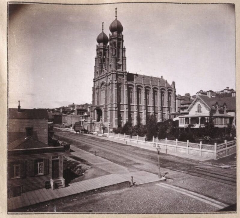 Сан-Францискодағы Иммануэль храмы 1906 жылы қирап, басқа жерде қайта салынды