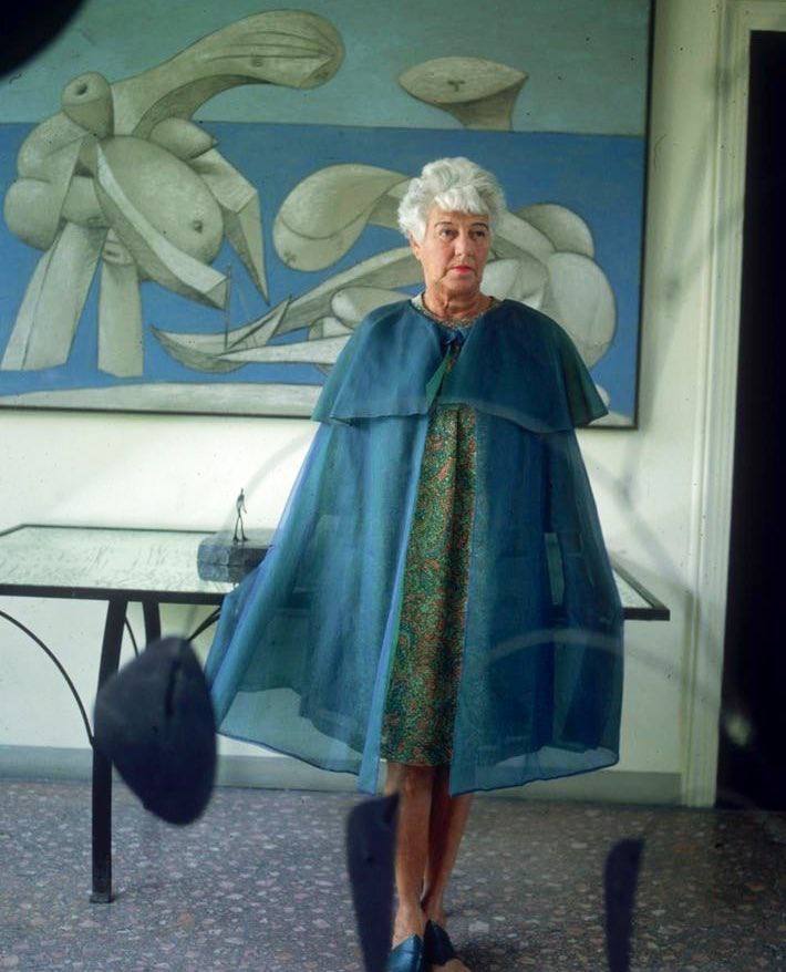 Quand on demanda à Peggy Guggenheim combien elle avait eu de maris, elle répondit : « Les miens, ou ceux des autres femmes ? »