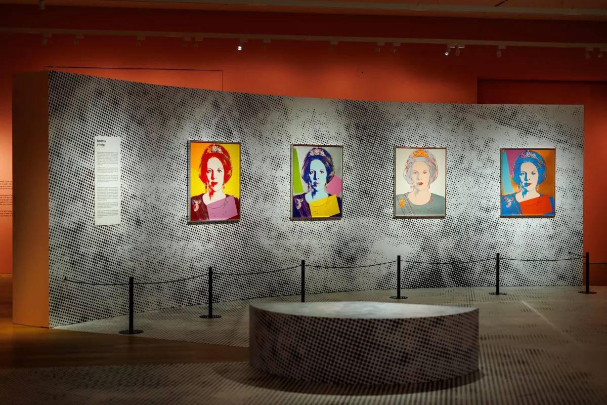 “Reigning Queens” in the Pop Art Style