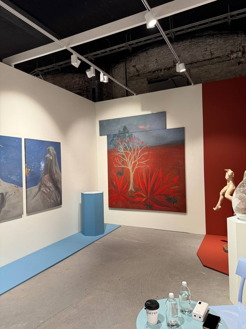In my view, the most beautiful stand at the contemporary art fair |catalog| is that of the Deep list gallery
