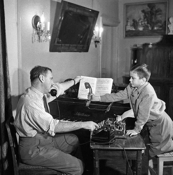 Ақын Сергей Михалков ұлы Никитамен бірге, 1952 жыл