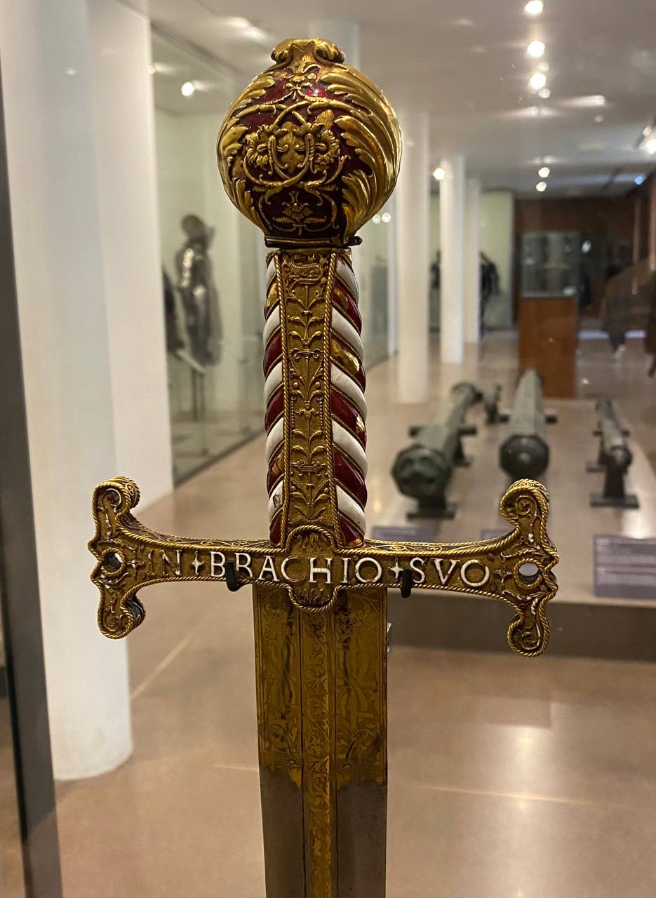 The curious fate of the sword of Francis I, taken from him by an Italian colonel after his capture in Lombardy in 1525