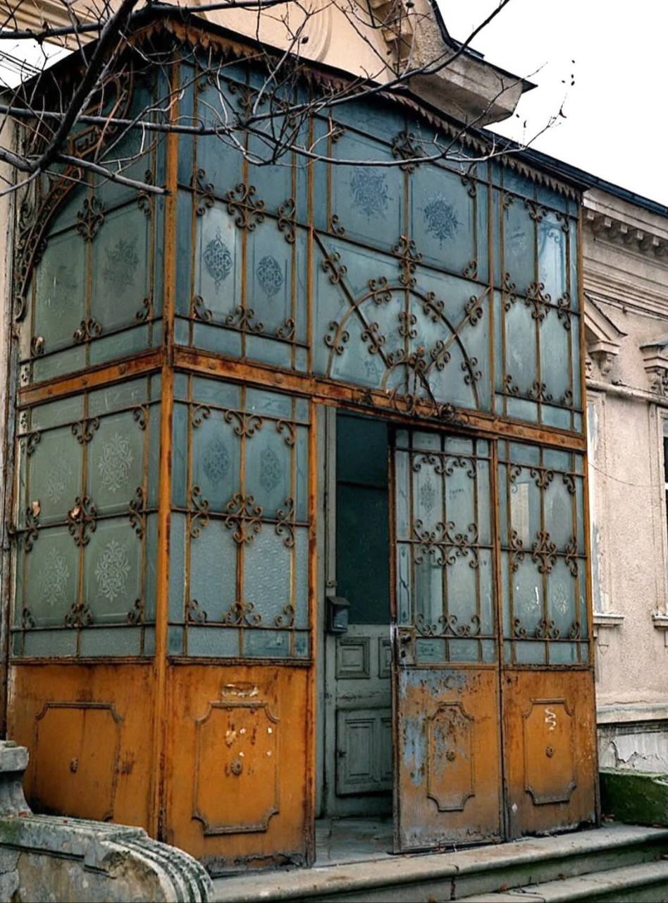 The Vestibule of a Residential House in Old Bucharest
