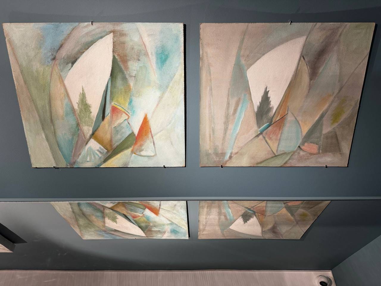 Today the Andrei Cheglakov Foundation on Prechistenka opens a solo exhibition by Boris Kocheishvili, “Cloud, Lake, Tower”, marking the artist's 85th birthday