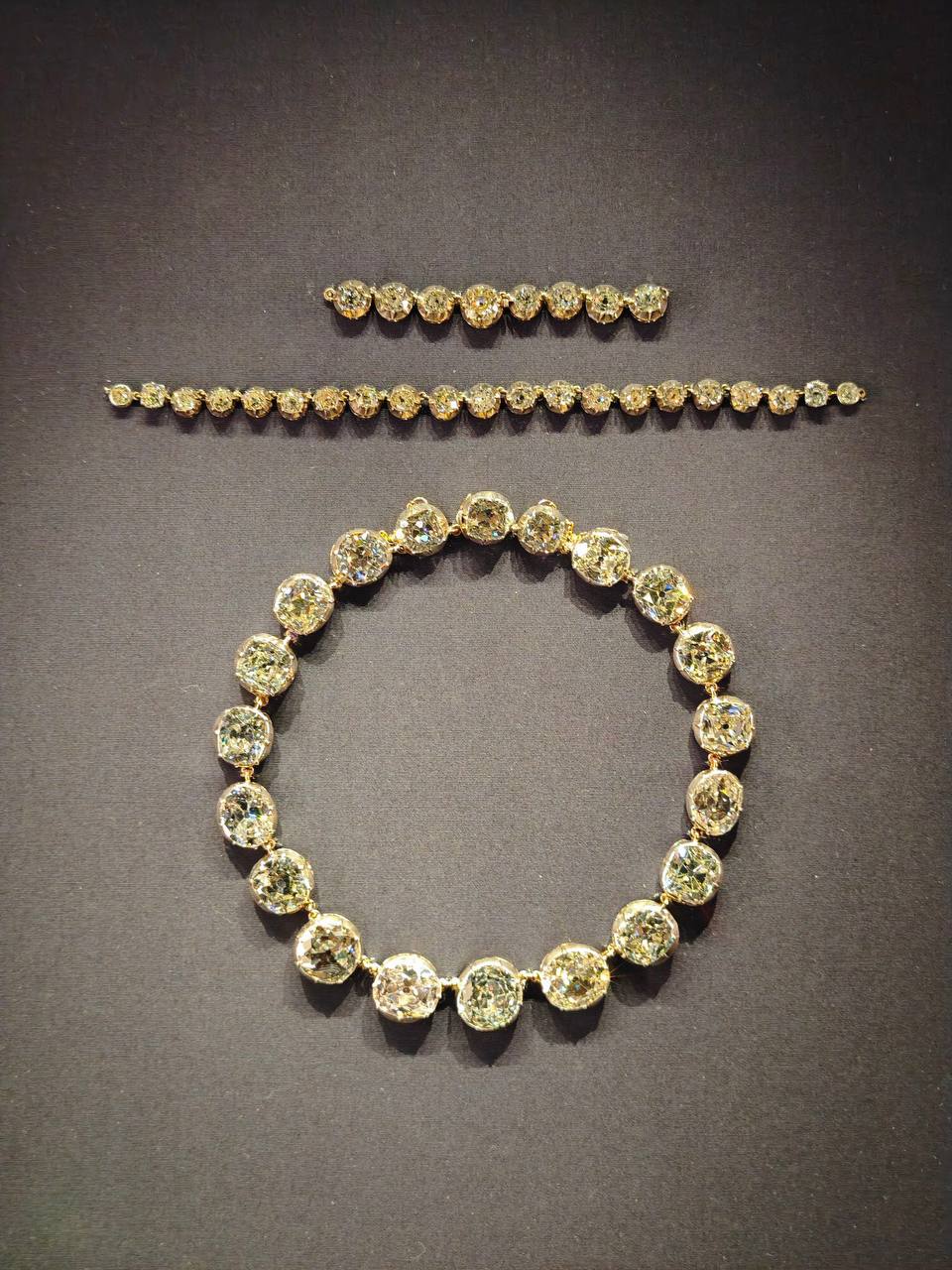 Jewels That Were Not Stolen