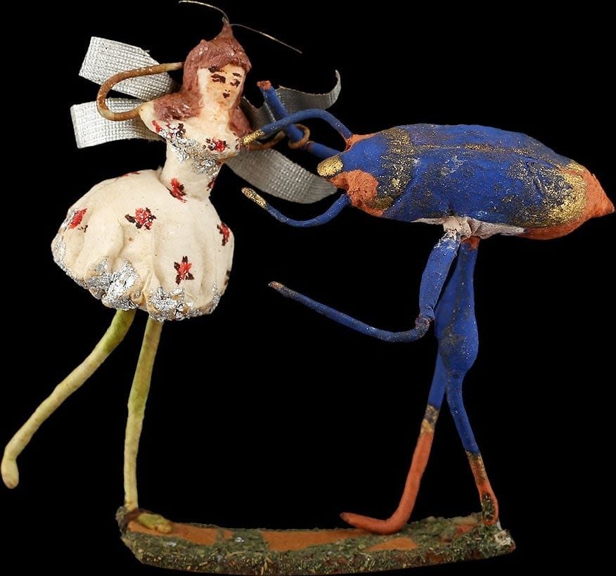 « Poucette et le Hanneton », jouet de sapin de Noël en papier mâché, années 1900-1910