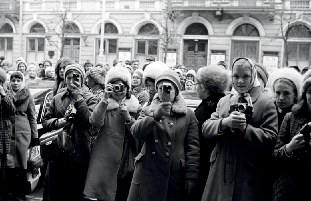 Noses in their iPhones