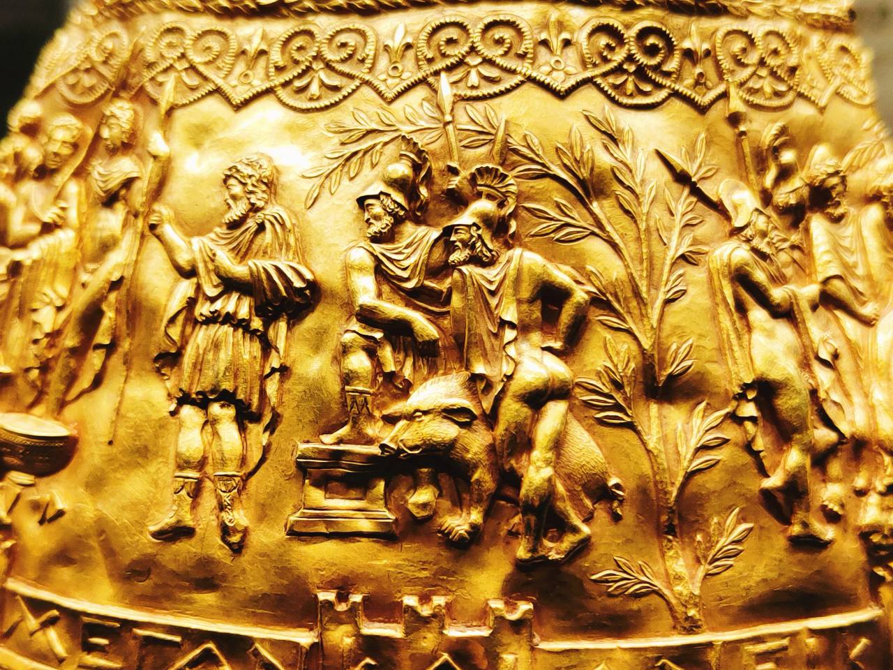 In 1896 the Louvre bought the tiara of the Scythian king Saitaphernes for 220,000 francs