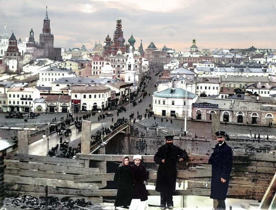 The Old Moskvoretsky Bridge and Zaryadye in 1898-99