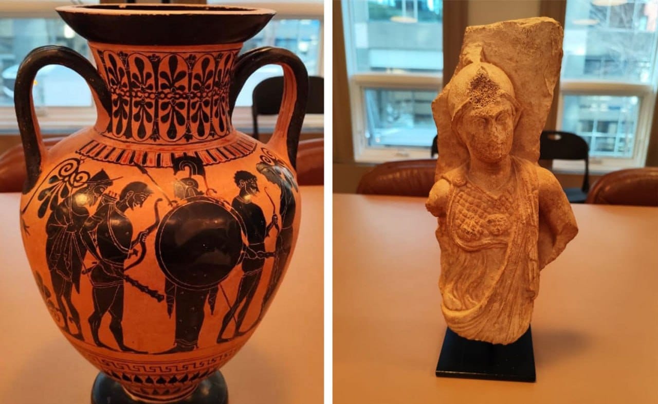At the Greek Consulate General in Chicago, an American family handed over to Greece's Minister of Culture, Lina Mendoni, a collection of antiquities purchased in the 1970s and 1980s