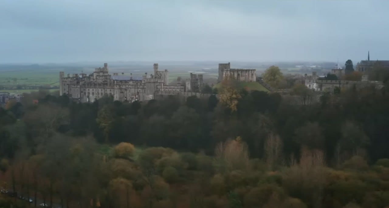 Il existe en Angleterre un mouvement, Right to Roam, dont l'exigence centrale est de rendre aux gens la possibilité de traverser un bois, un champ ou une rivière sans risquer d'être accusés d'intrusion sur une propriété privée