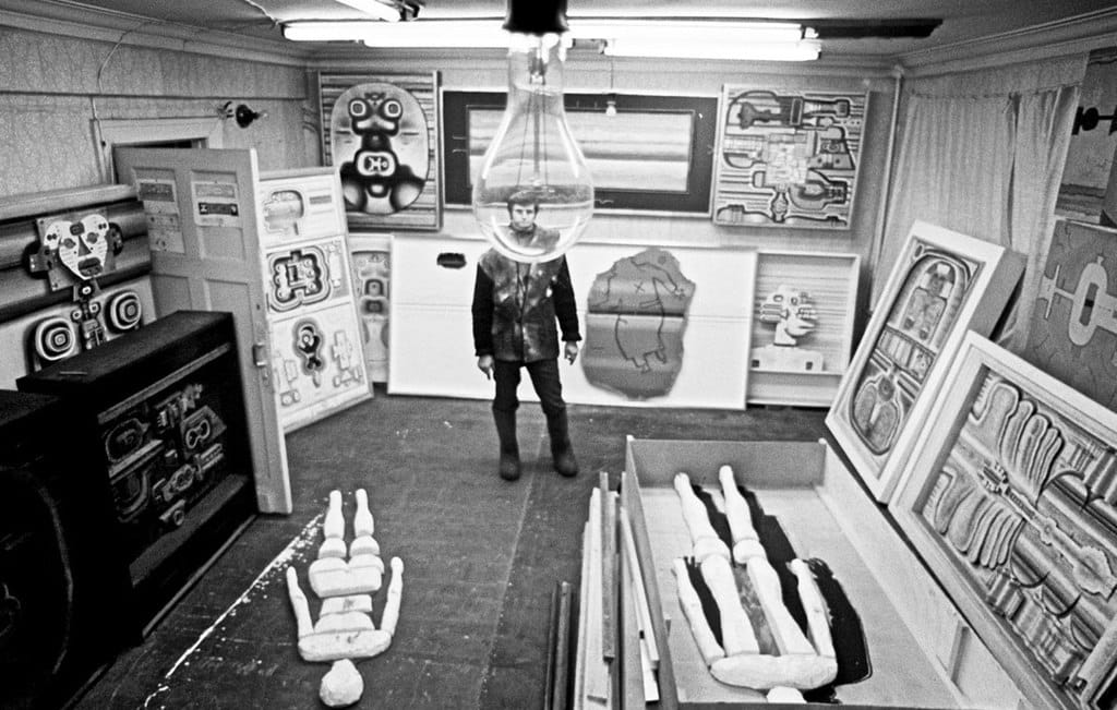 The artist Vladimir Yankilevsky in his studio on Preobrazhenskaya Street