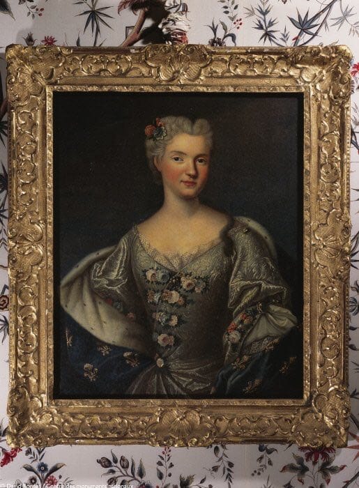 La belle fille du roi de Pologne, Marie Leszczynska, devint reine de France, mais fut malheureuse à cause des innombrables infidélités de Louis XV