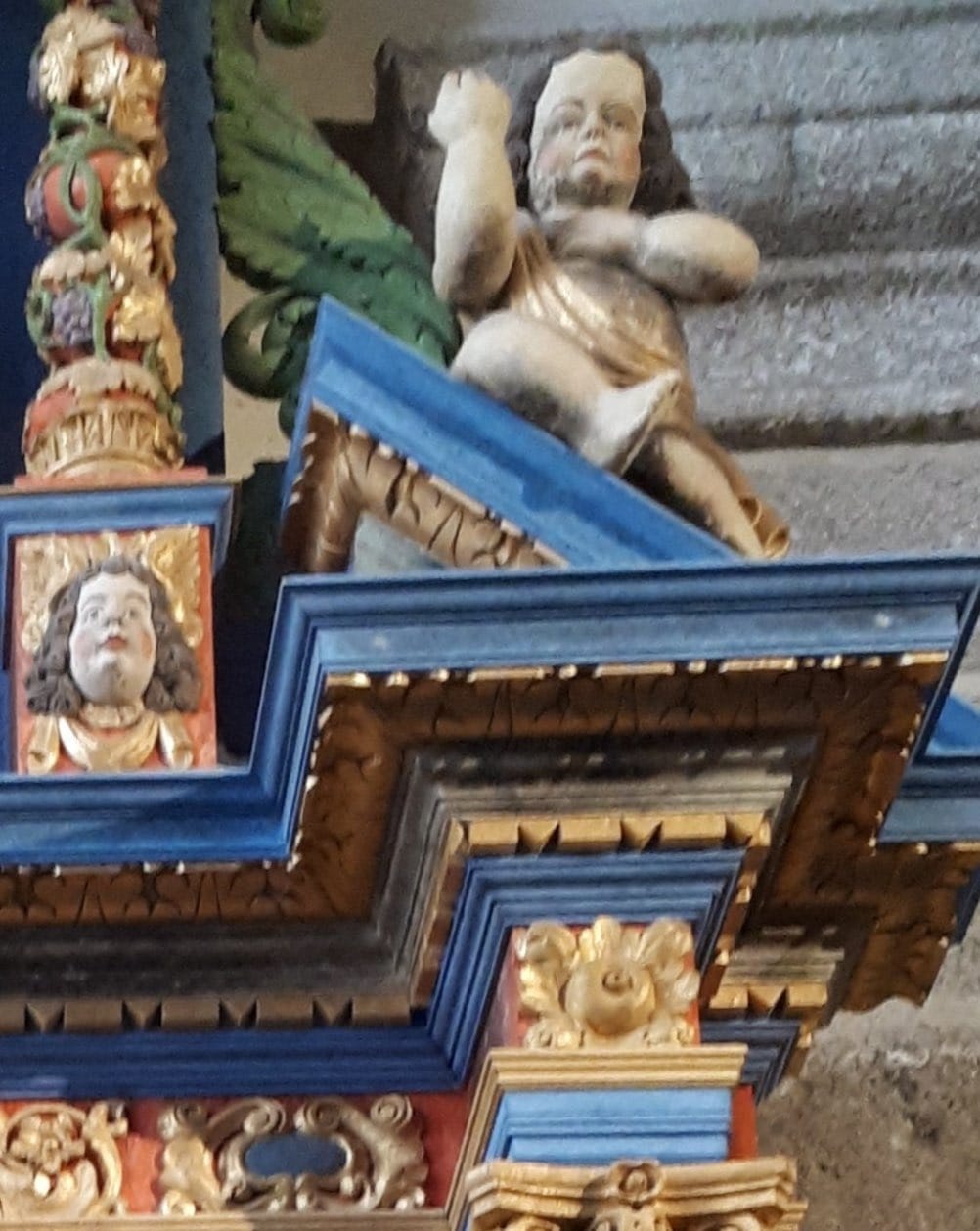 Dans l'ensemble, je me range à l'avis de l'ange de Saint-Thégonnec