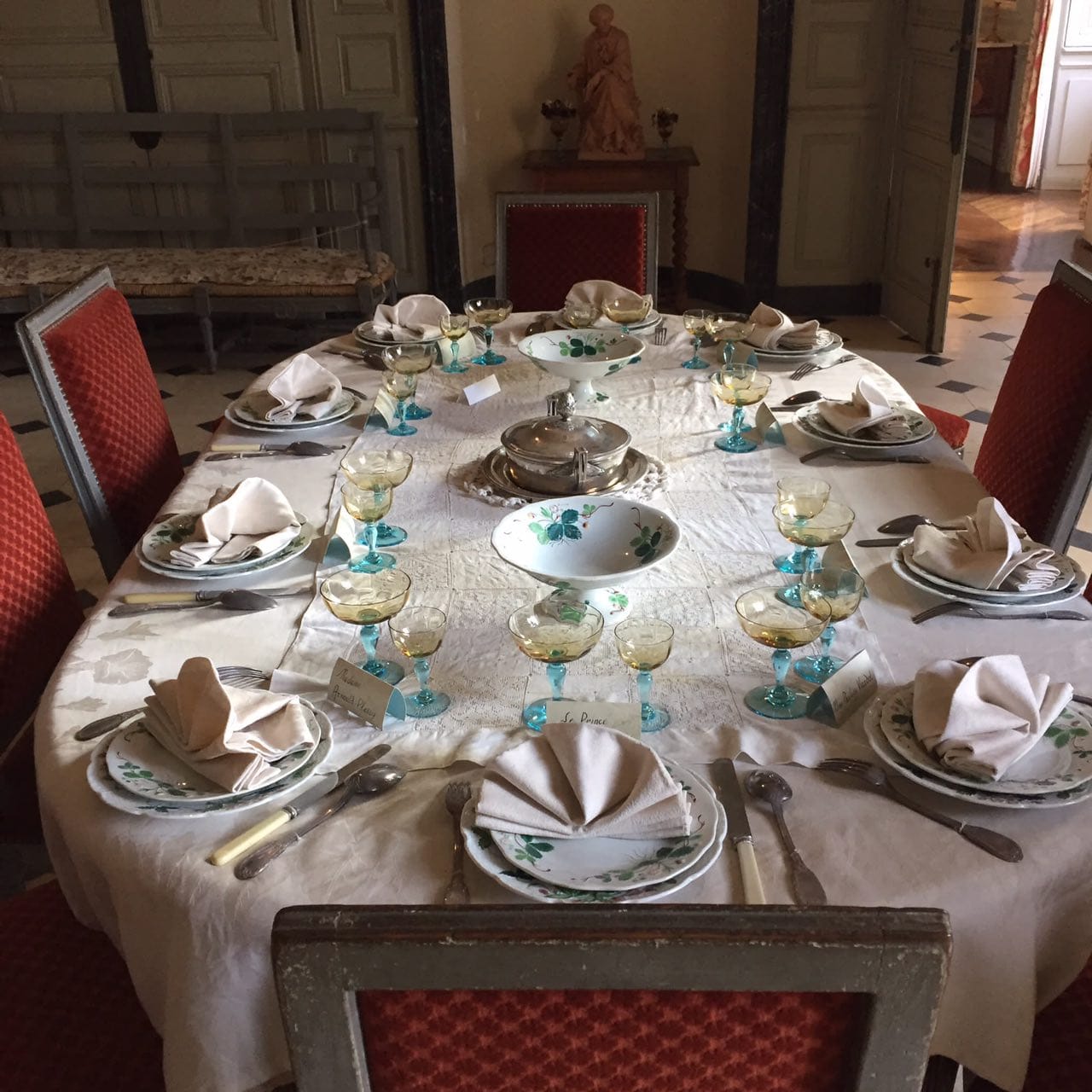 The table is laid for ten: George Sand receives her guests