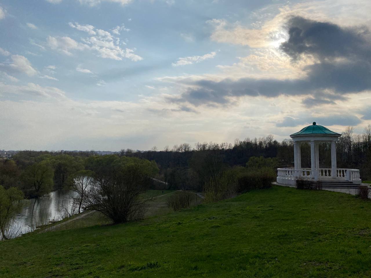 Орелдегі Калитиндер үйінің қирауы және қаланың әдеби орындарының жағдайы