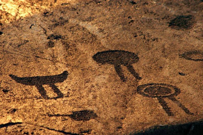 Бүгін Ресей археологиясы, тарих ғылымы мен мәдениеті үшін өте маңызды күн: ақыры Карелия петроглифтері, Ақ теңіз бен Онега көлінің жағасындағы неолит дәуірінің мыңдаған жартас суреттері ЮНЕСКО-ның Бүкіләлемдік мұра нысаны болып танылды…