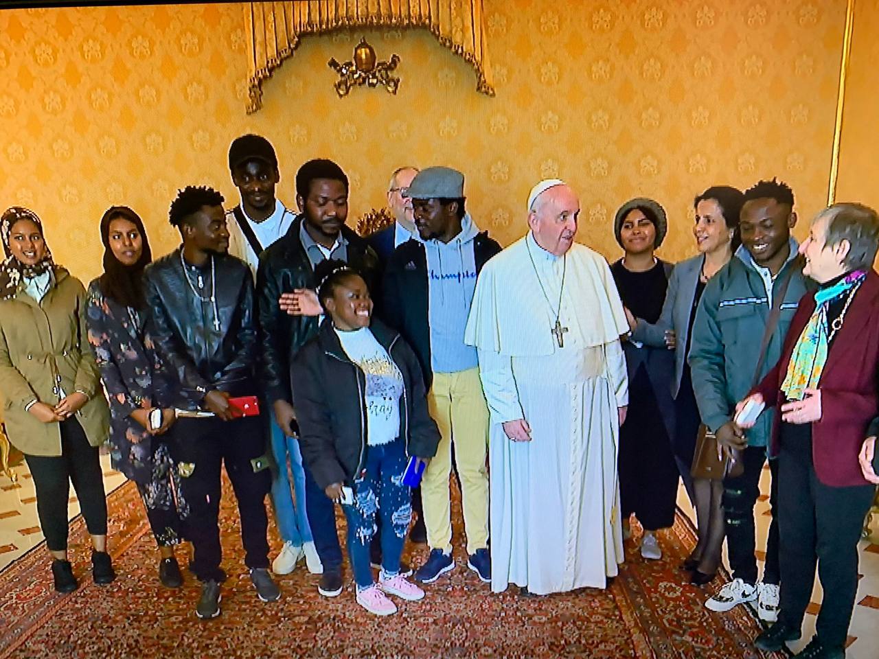 Pour ses 85 ans, le pape François a fait cadeau à l'Italie de 10 migrants, qu'il a transférés hier depuis Chypre