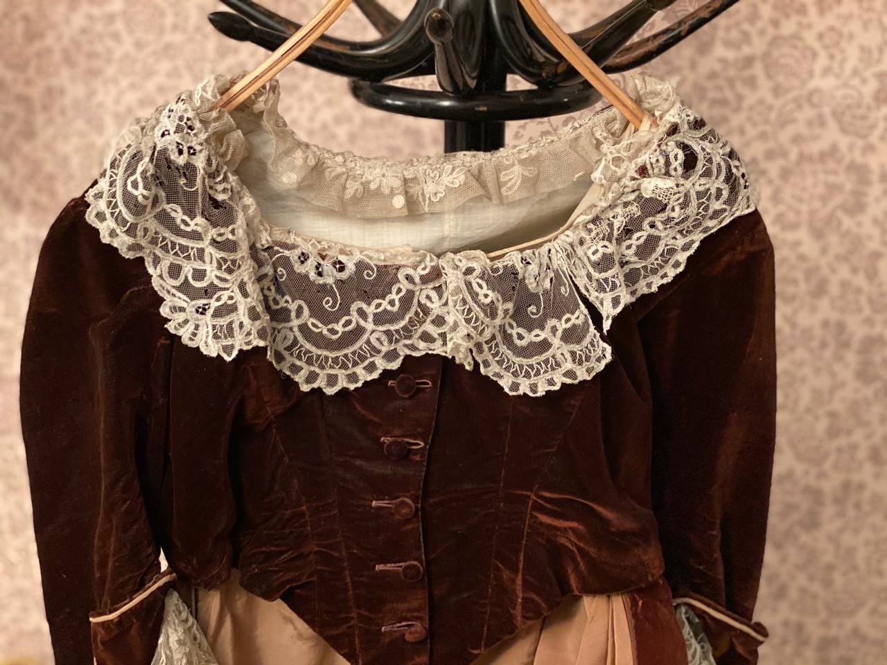 In this dress in 1936-37 Maria Petrovna Lilina, wife of Konstantin Stanislavsky, played Countess Vronskaya in the Moscow Art Theatre's production of "Anna Karenina"