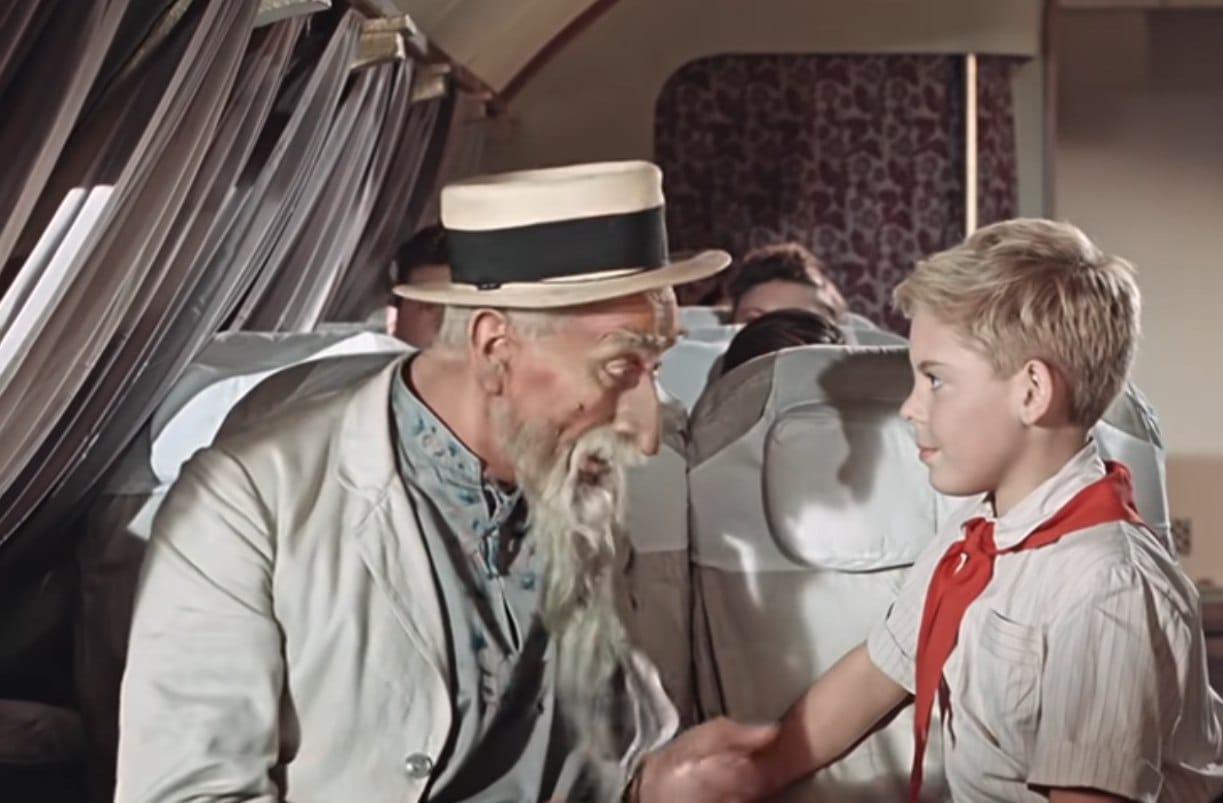 La cabine d'avion du film soviétique « Starik Khottabytch » (1956) et les idées sur le confort