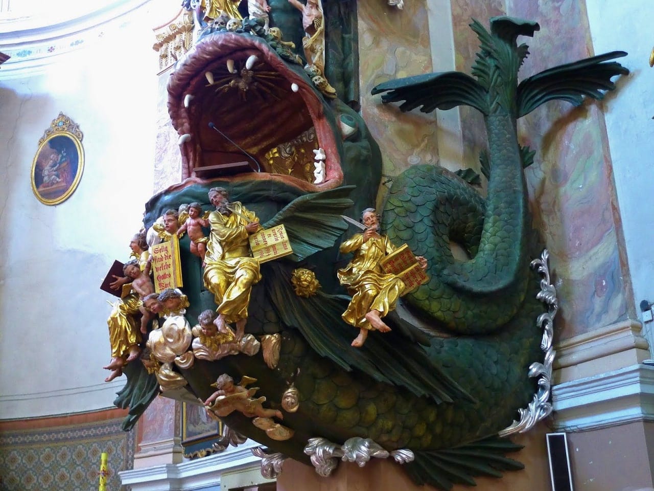La baleine sur les chaires catholiques de Pologne et de Tchéquie et l'histoire de Jonas