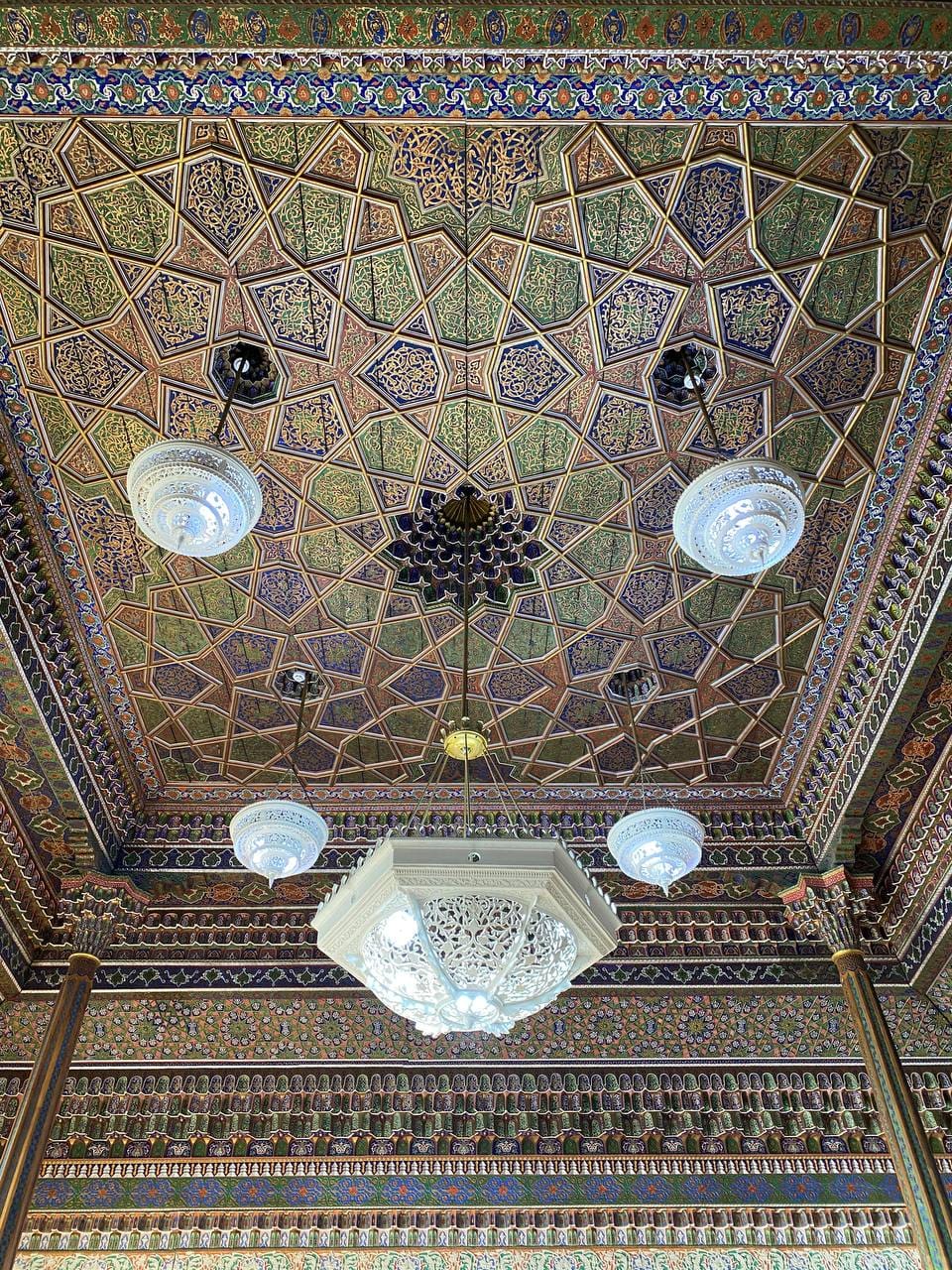 Au Musée d'art appliqué d'Ouzbékistan, il suffit d'entrer dans une seule salle pour tomber éperdument amoureux