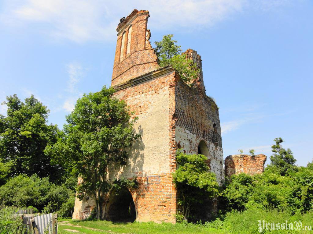 The ruins of the Kreuzburg church in the present-day village of Slavskoye, Kaliningrad Region