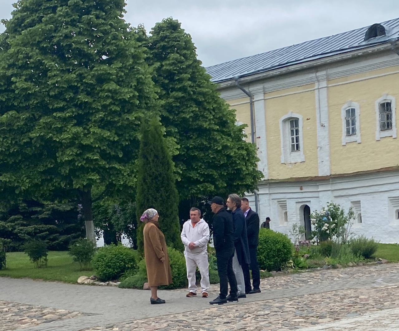 I don't know which musical event is on in Kostroma just now, but on a tour of the Ipatiev Monastery I bumped into Sergey Shnurov