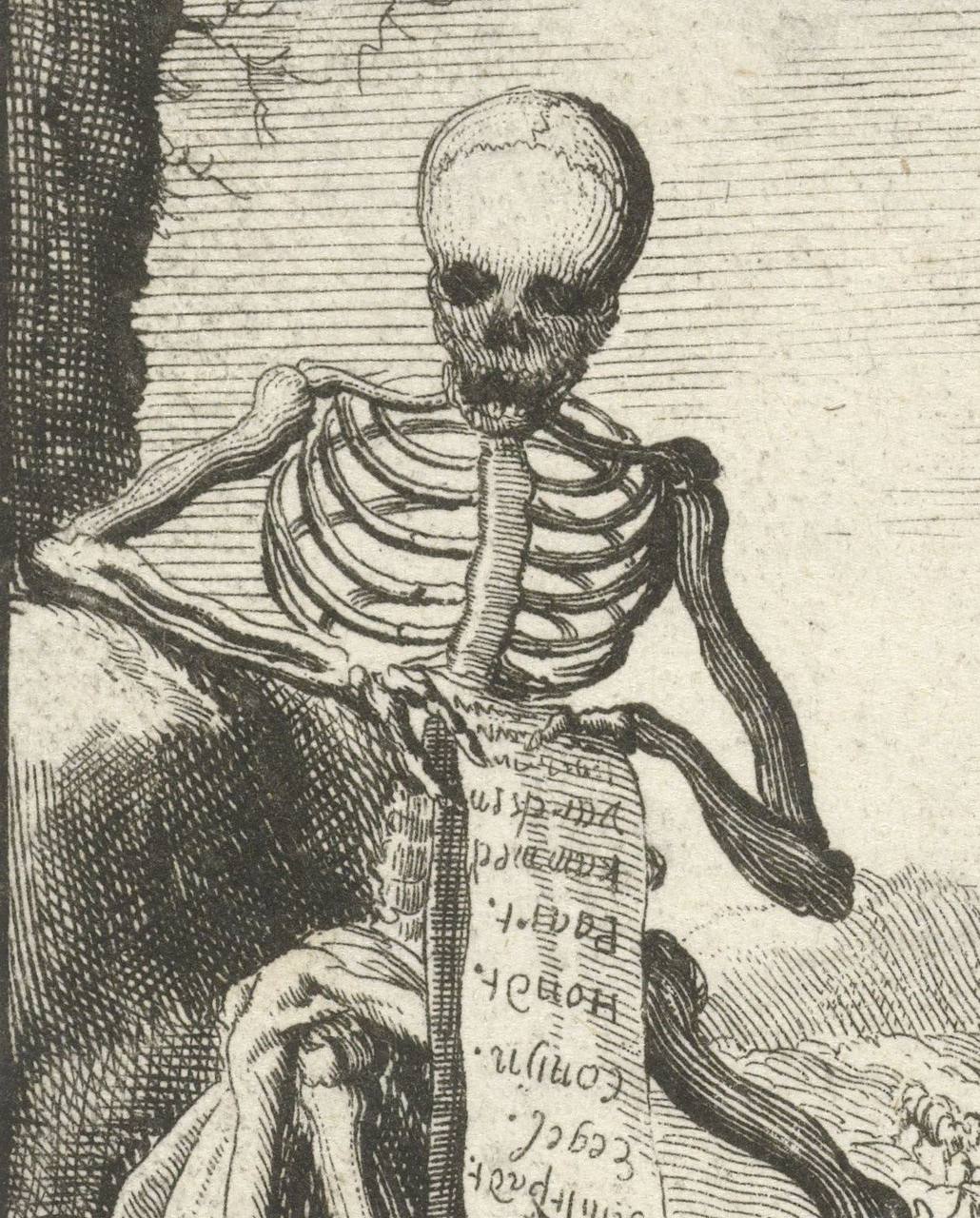 Détail de gravure : un squelette humain, crâne et côtes visibles, s'appuie sur un rebord et tient un rouleau portant du texte. Le fond est hachuré de fines lignes horizontales.