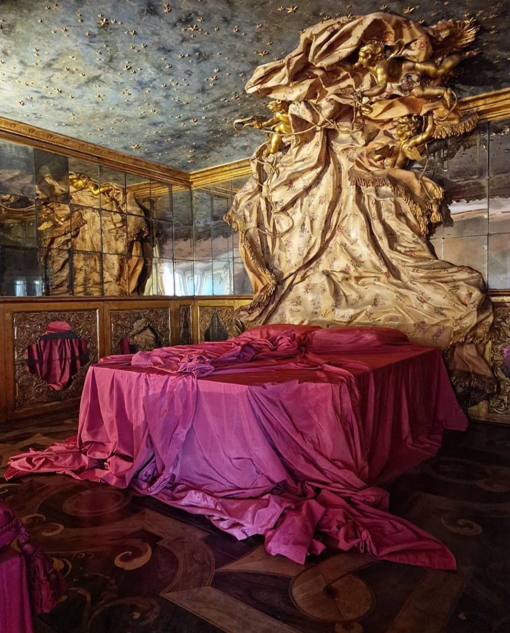 What do you make of this sumptuous eighteenth-century bedchamber in the Genoese Palazzo Rosso?
