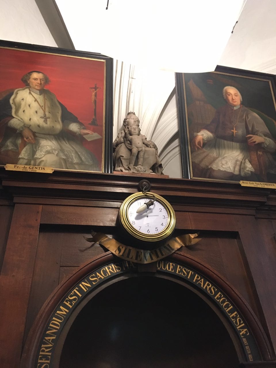 The Inscription Beneath the Clock: Silentium