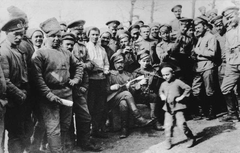 Пасхальные гуляния в армии в 1914-1918-е годы