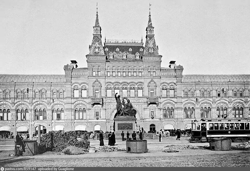 Трамвай на Красной площади в 1909 году и протесты Васнецова, Цветаева и Шехтеля