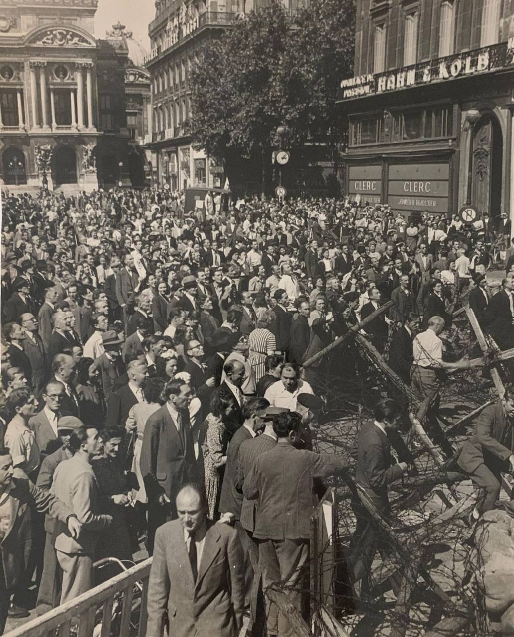 Освобождение Парижа, лето 1944 года, неизвестный фотограф