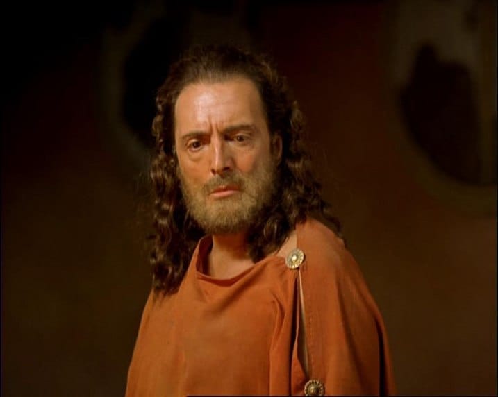 Кстати я знаком с Армандом Ассанте, гениально сыгравшим Одиссея в величайшем фильме Андрея Кончаловского, раньше он частенько бывал в наших краях и можно было просто подойти в баре и поболтать на обломках английского