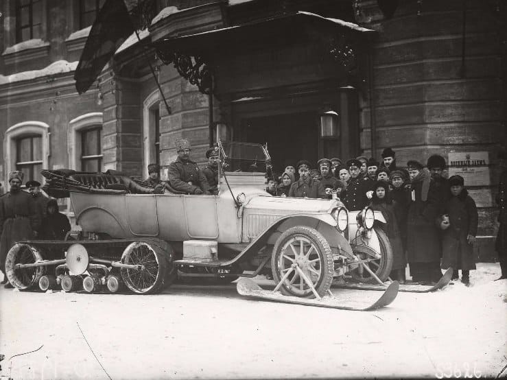 Полугусеничный Packard 3-38 Николая II 1915 года выпуска