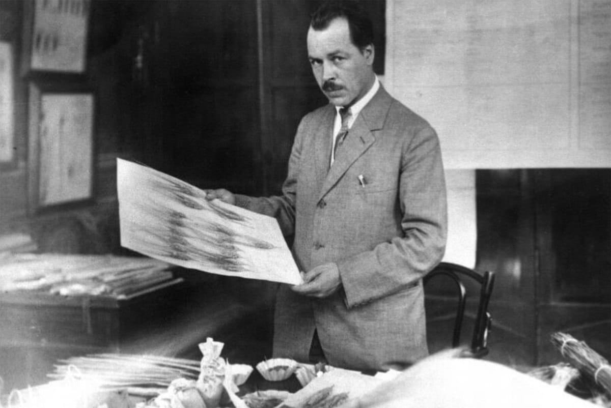 Не знаю как для вас, а для меня Николай Иванович Вавилов - один из величайших людей всех времен