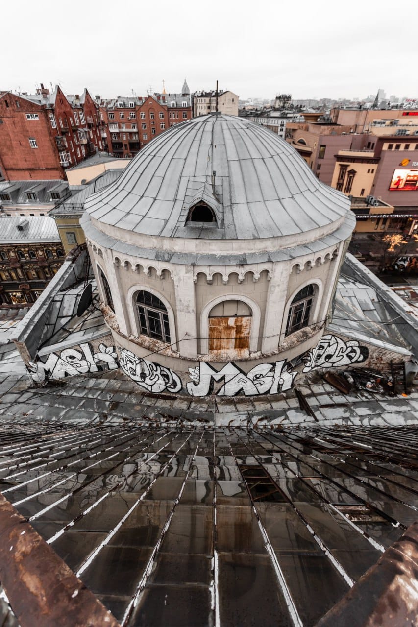 Хотите посмотреть как в центре Москвы разрушается очередной объект культурного наследия?