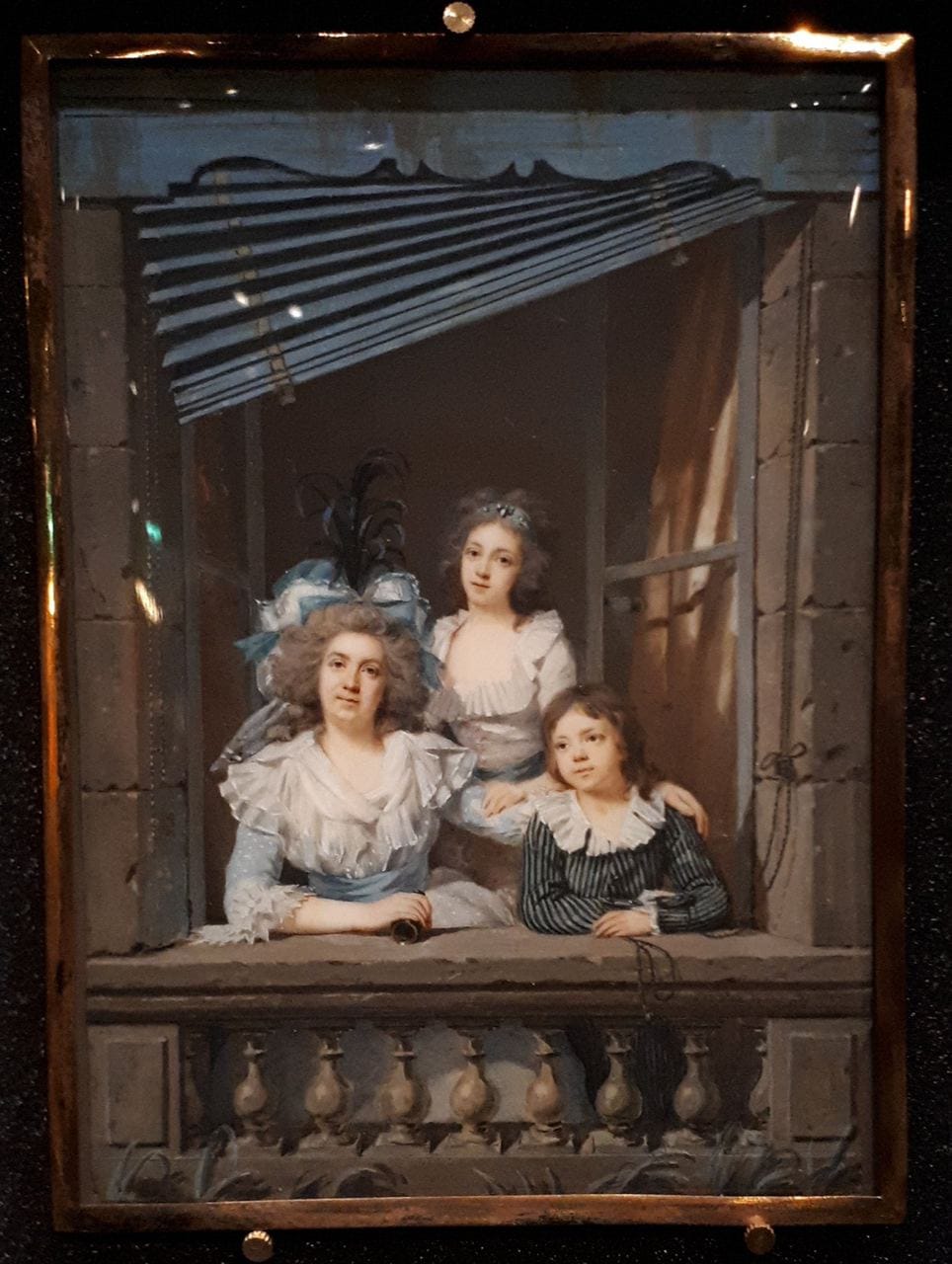 Банкирша Софи Кутё дю Моле с детьми, миниатюра Жака-Антуана Лемуана 1787 года называется Балкон