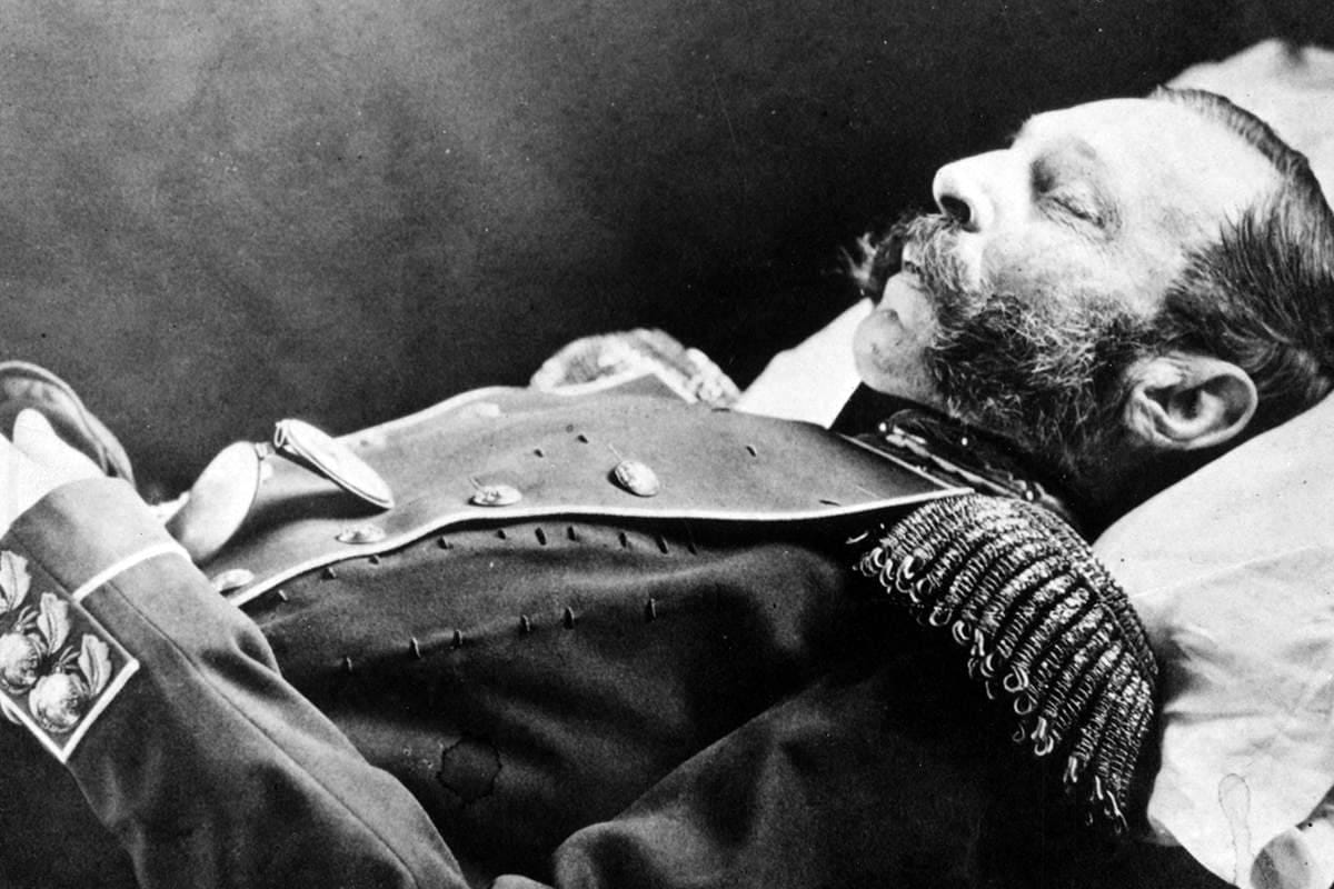 13 марта 1881 года был убит Александр II