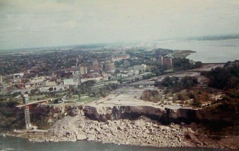 В 1973 году было решено отвести воду в нижней части реки и удалить камни снизу, так как предыдущая задача оказалась нереализуемой
