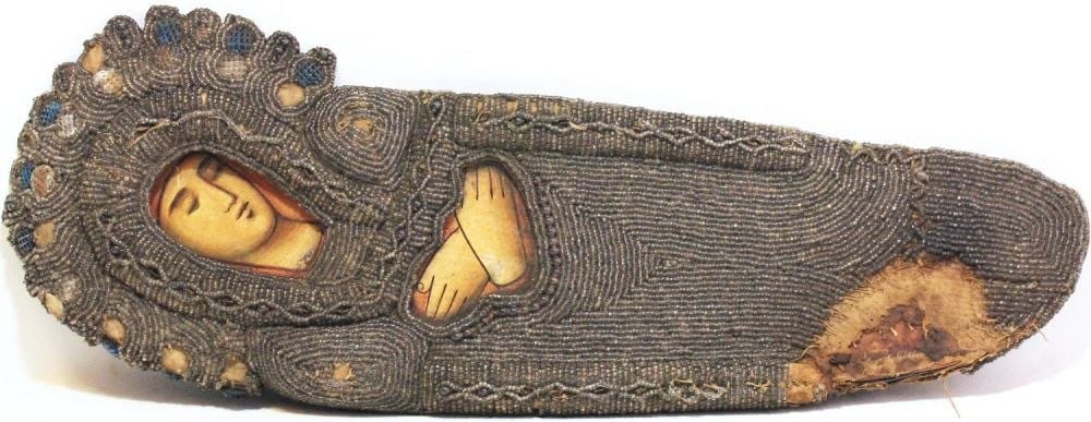 Плащаница в шитой ризе