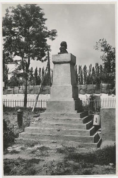 Памятник Ленину в Чимкенте, 1930-е