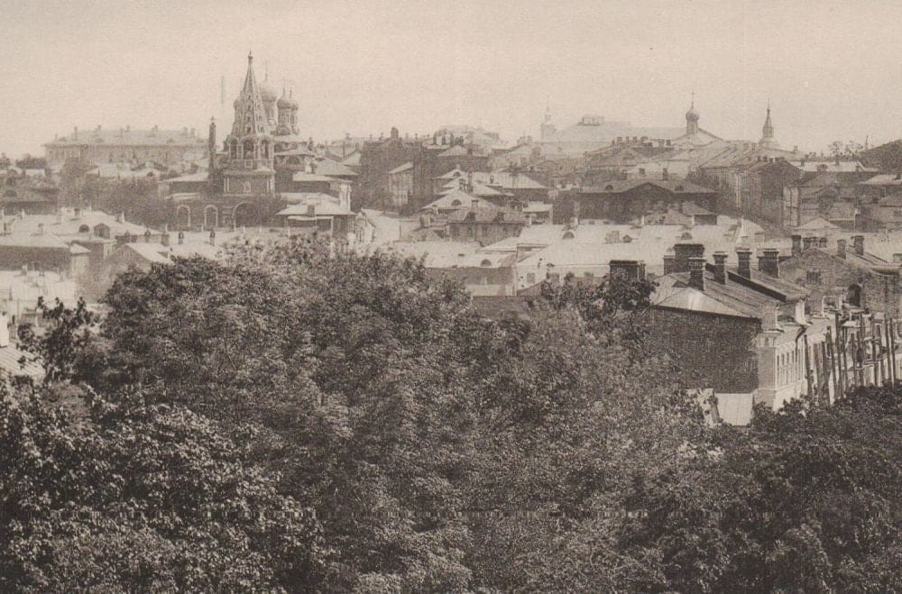Дореволюционная Москва на почтовых открытках