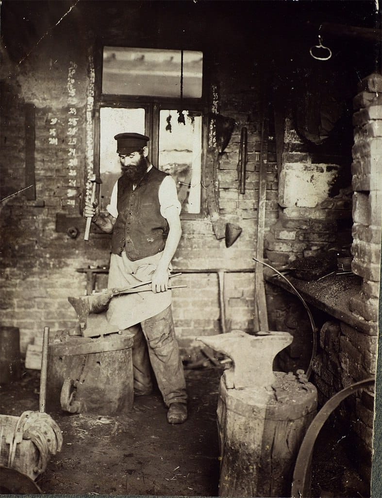 Кузнец, 1900-1905