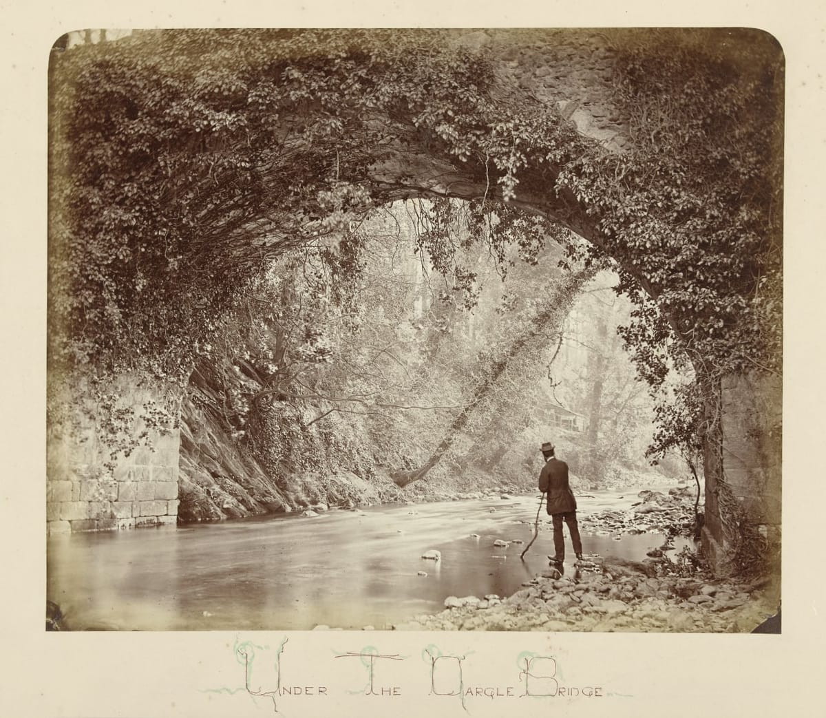Мужчина под мостом Даргл в Уиклоу,1877 - 1887