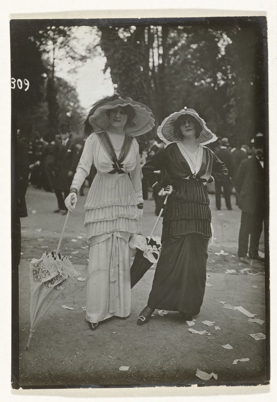 Две француженки, 1912