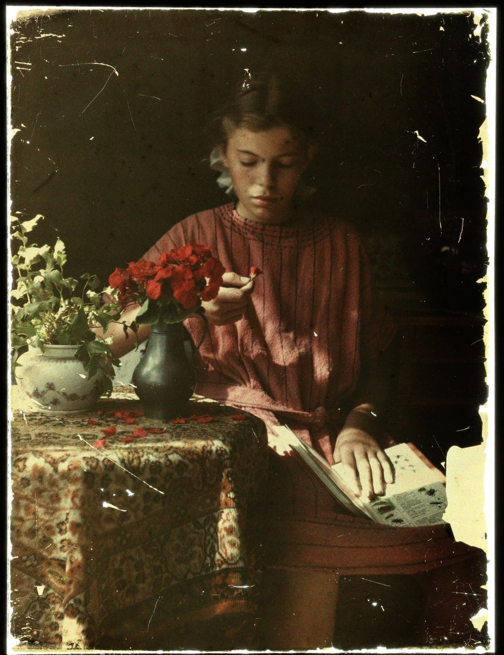 Портрет девочки с цветами, Нидерланды, 1907-1930